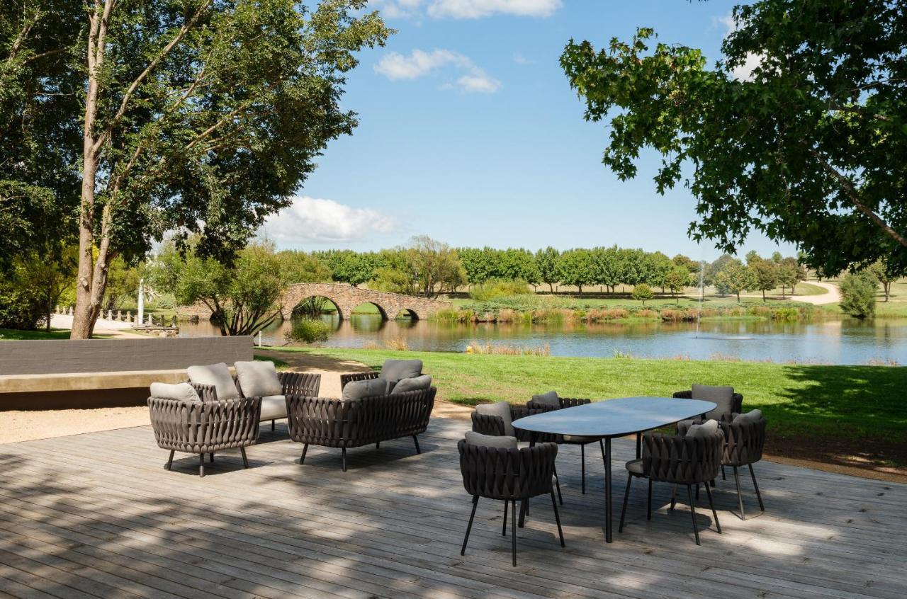 Mona Farm Hotel Braidwood Exterior photo
